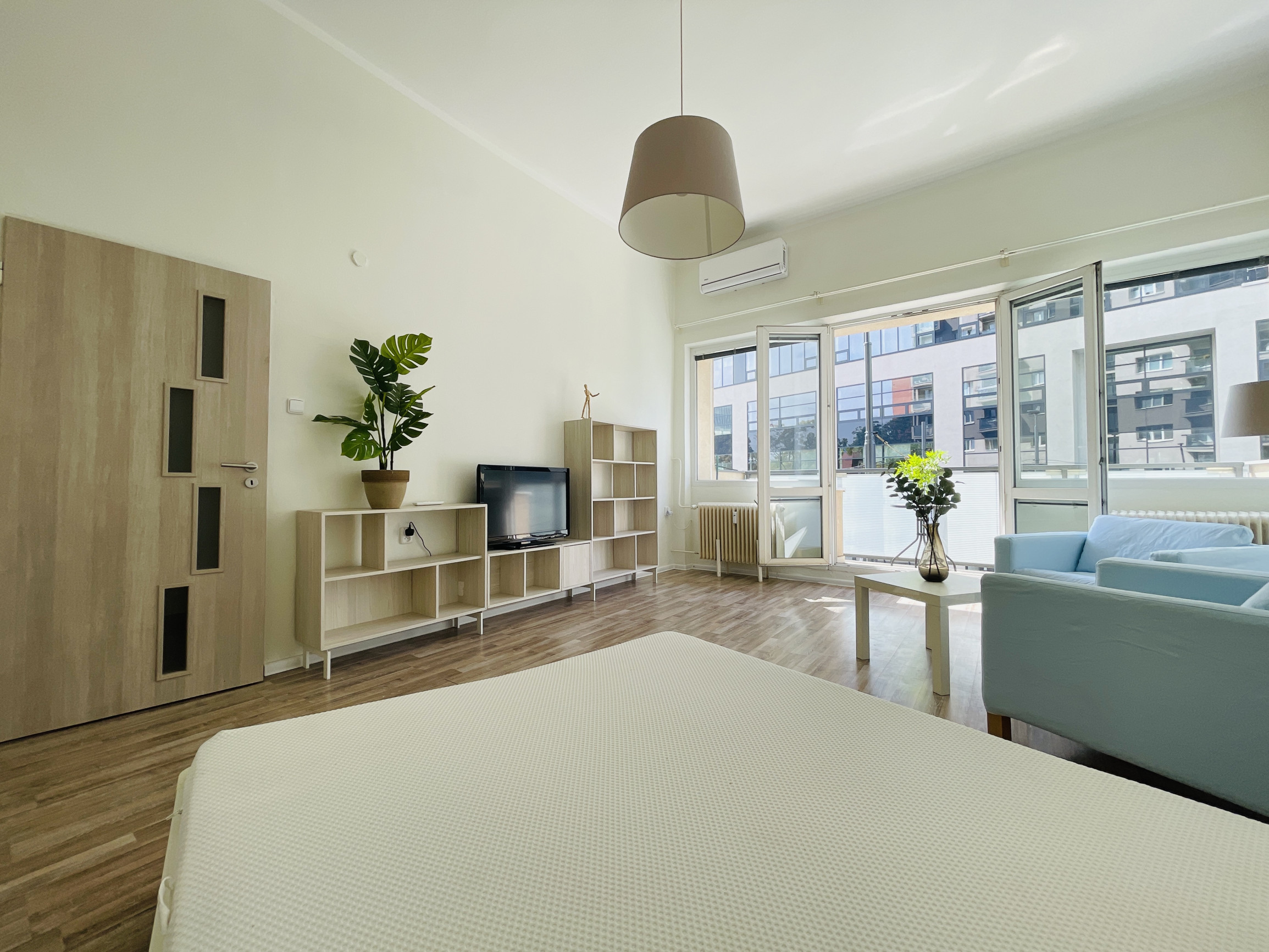 PRIESTRANNÝ 1-IZBOVÝ BYT S BALKÓNOM A KLIMATIZÁCIOU -  LEGIONÁRSKA ULICA, BRATISLAVA