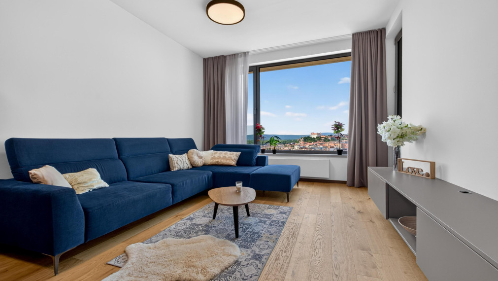 REZERVOVANÉ: SKY PARK | DIZAJNOVÝ 2-IZBOVÝ BYT NA 23. POSCHODÍ S VÝHĽADOM NA HRAD