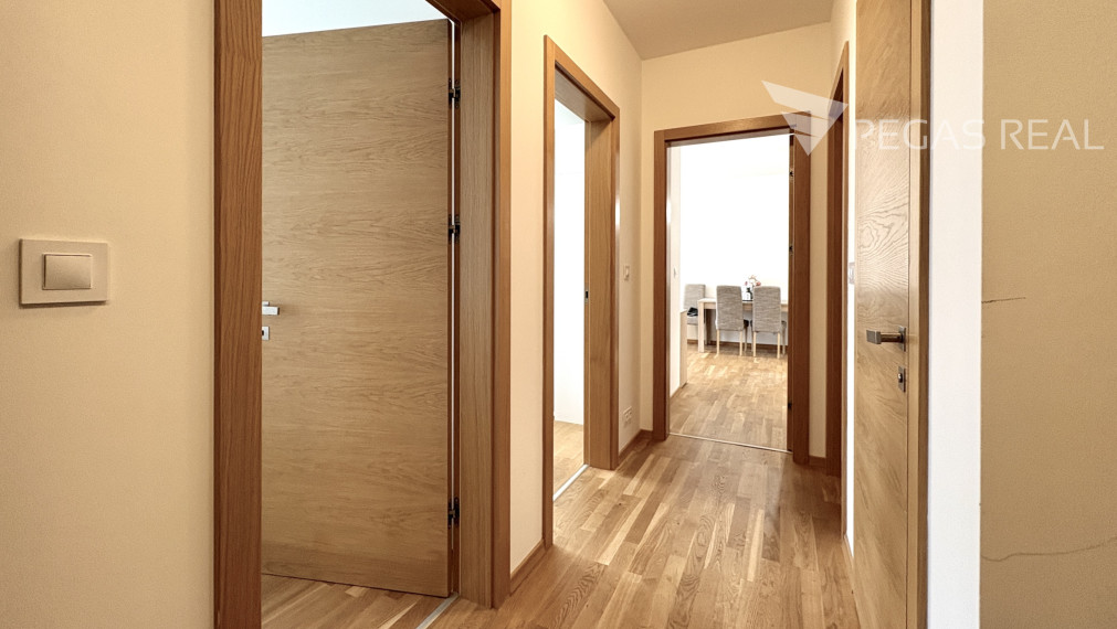 **PREDANÝ** Slnečný, kompletne zariadený 3-izbový byt s balkónom v Cubicon Gardens