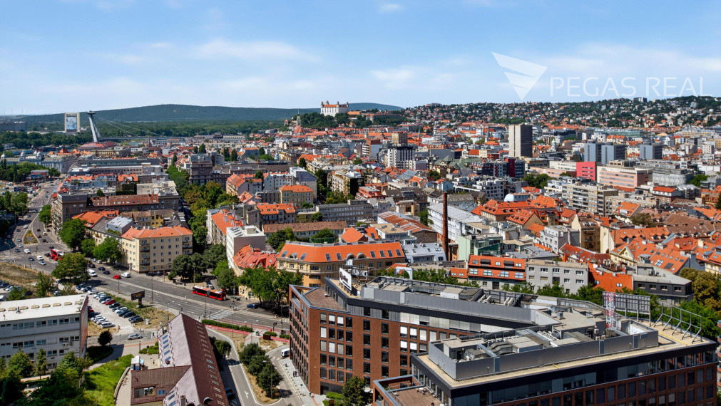 REZERVOVANÉ: SKY PARK | DIZAJNOVÝ 2-IZBOVÝ BYT NA 23. POSCHODÍ S VÝHĽADOM NA HRAD