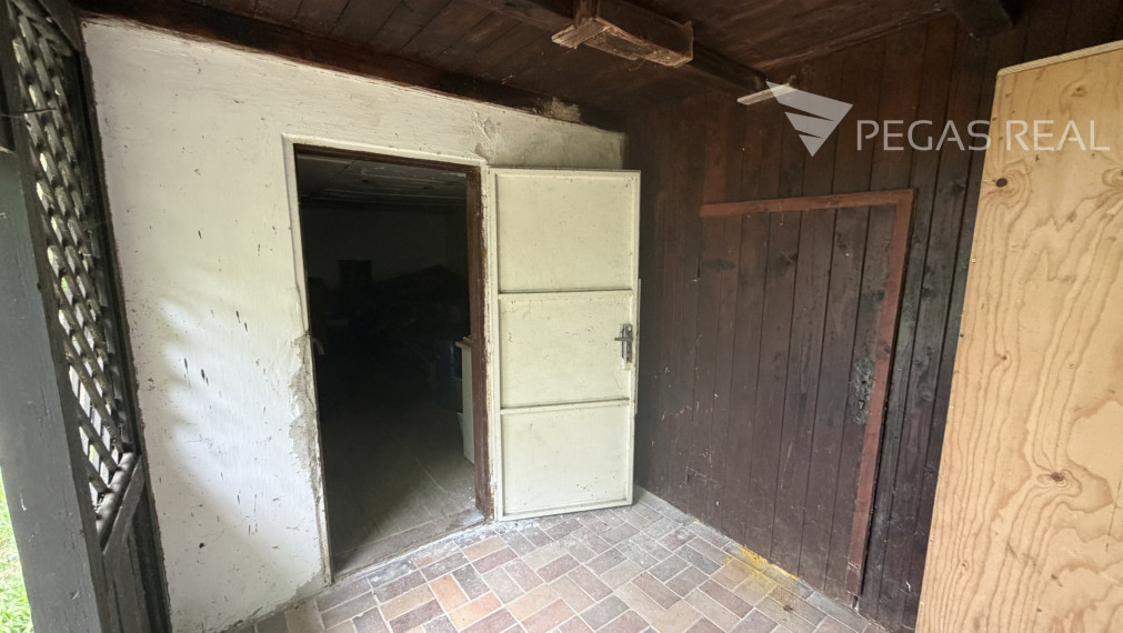 Chata na samote. Pozemok 5402m2, Ratnovce, pri Piešťanoch.