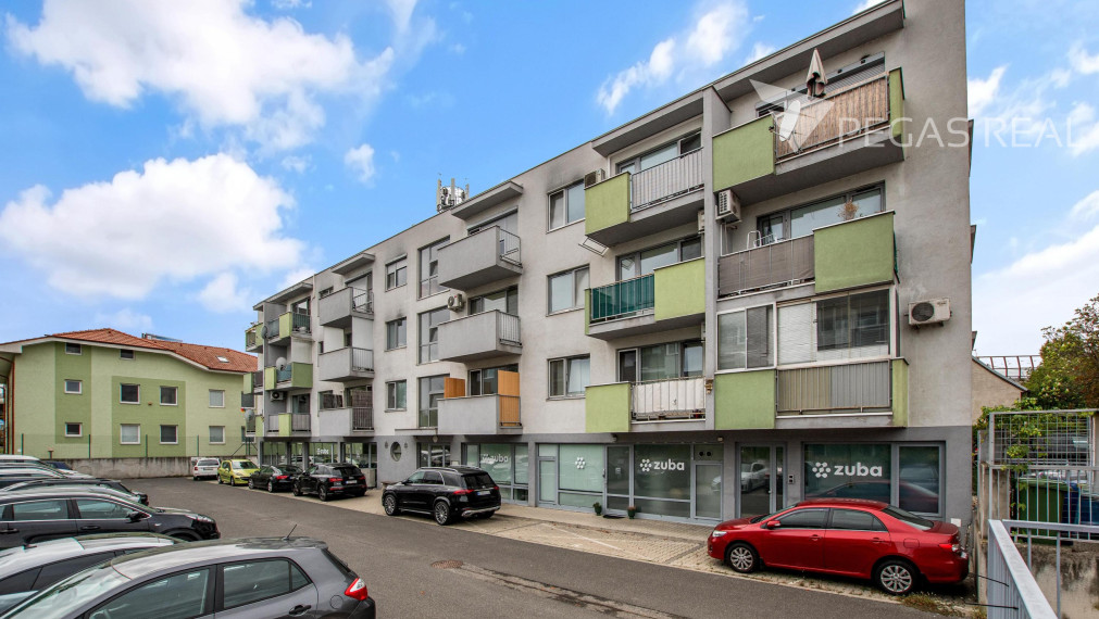 SUPER CENA - 2-izbový byt s balkónom a 2× klimatizáciou v obľúbenej lokalite Ružinova