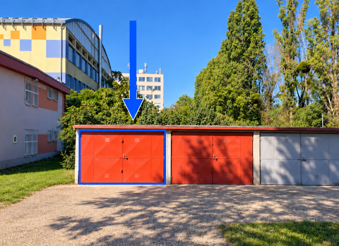 ZREKONŠTRUOVANÁ GARÁŽ S MONTÁŽNOU JAMOU A ELEKTRINOU PRI KUCHAJDE